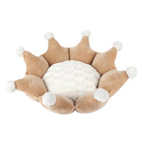 Autumn and winter crown sleeping nest